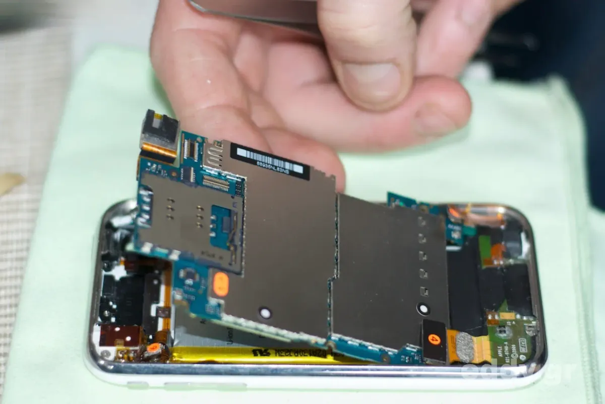 Akkutausch beim iPhone 3GS für unter 20 €