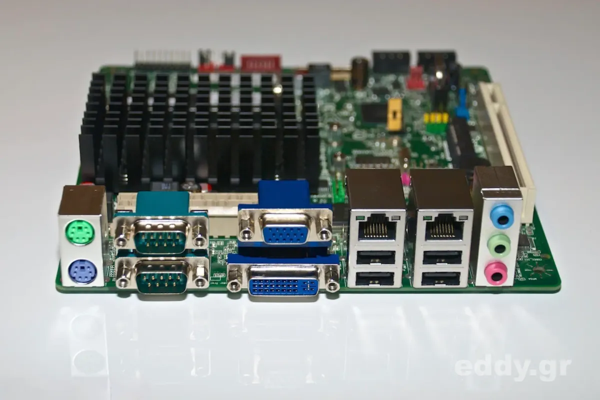 IPFires treuer Weggefährte Intel D2500CCE