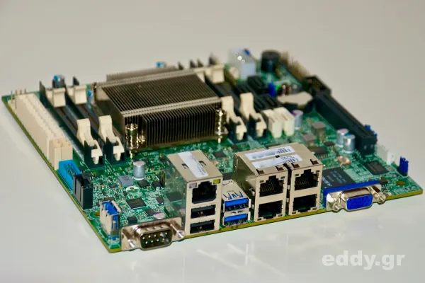 Mit dem Supermicro A1SRi-2758F im SC505-203B einen Webserver basteln